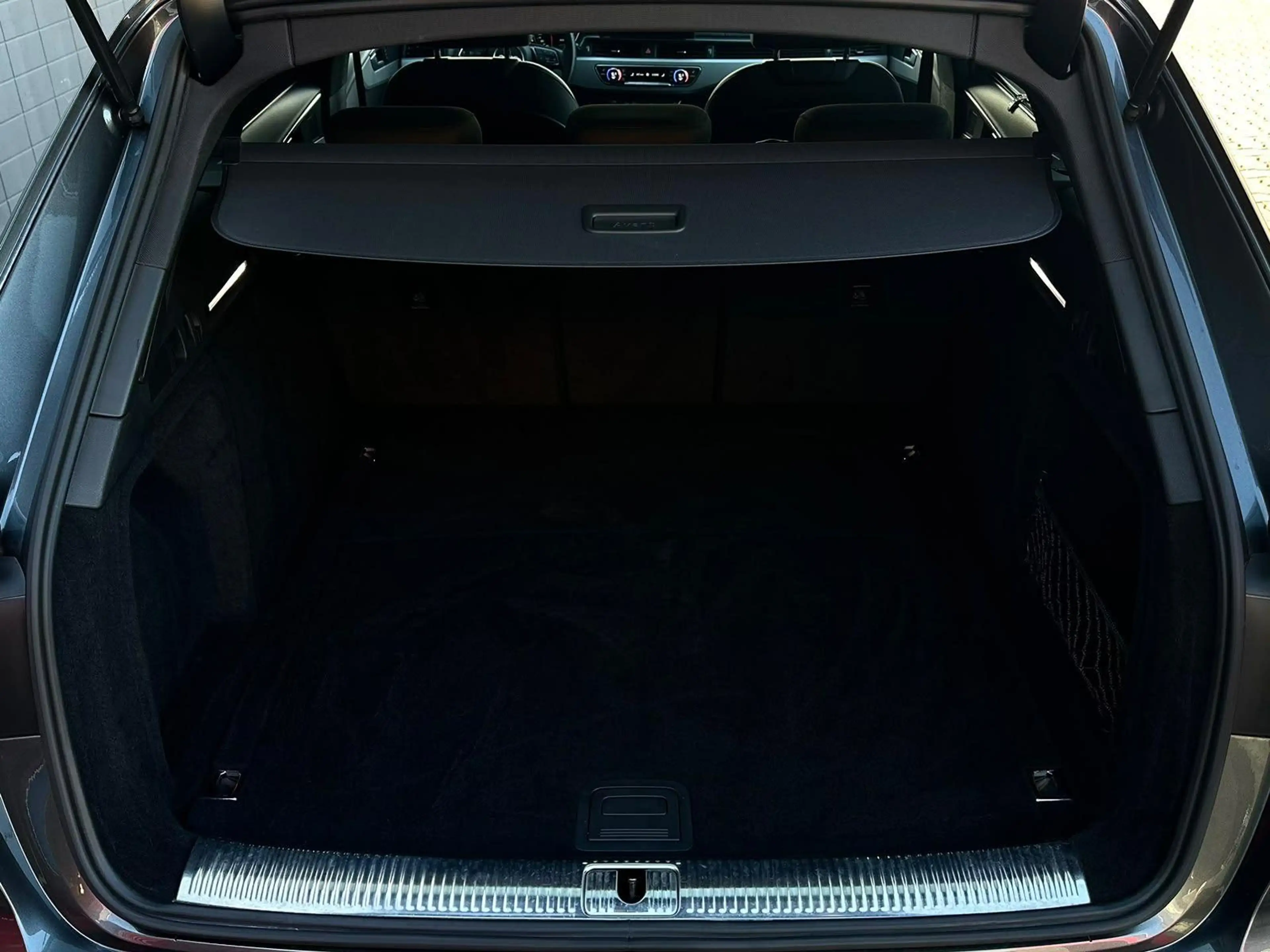 Audi A4 40TFSI S LINE MATRIX#MASSAGE#PANO#NAV#SHZ#KEY — photo 7