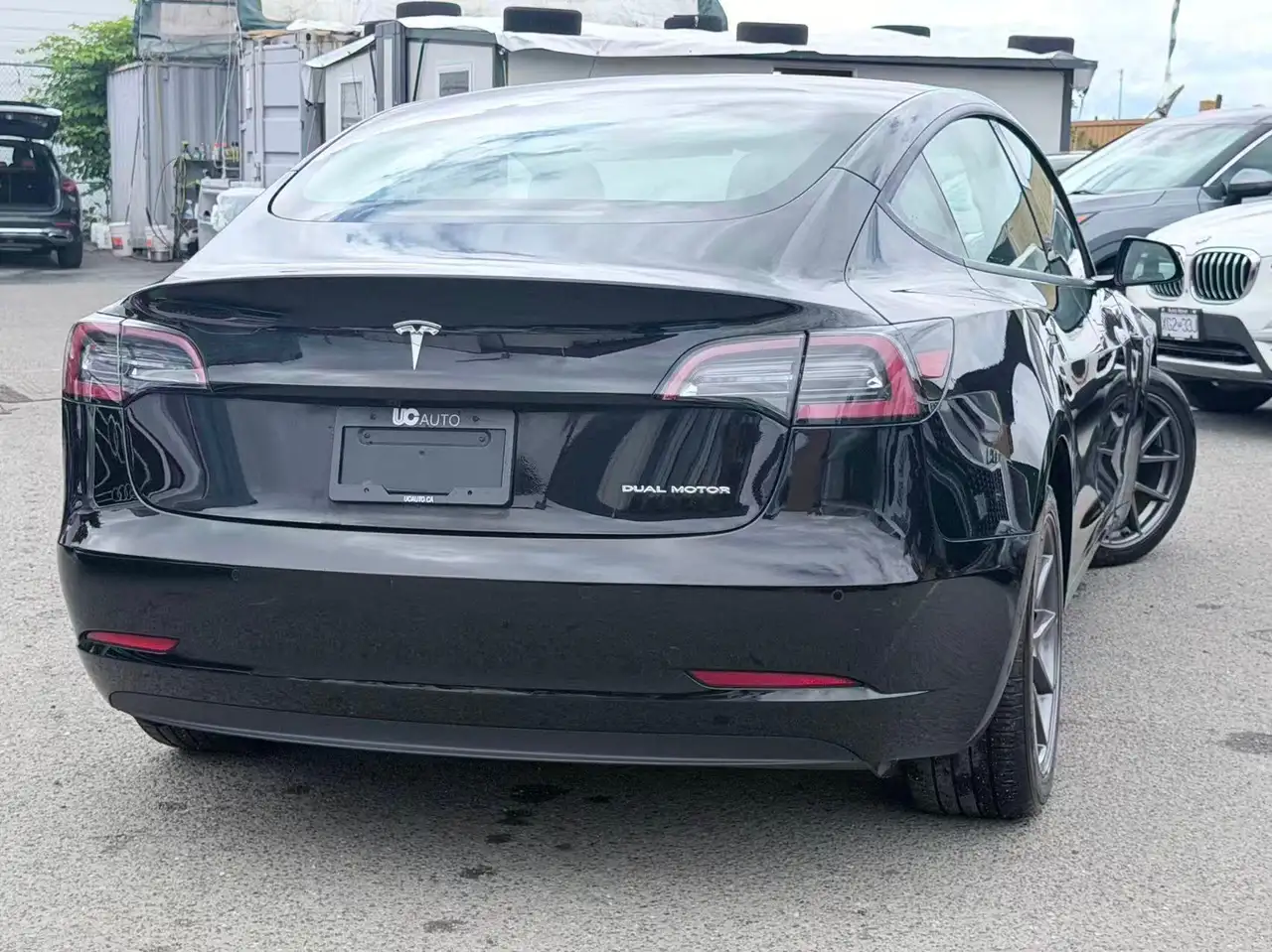 Tesla Model 3 fotografie Tesla Model 3