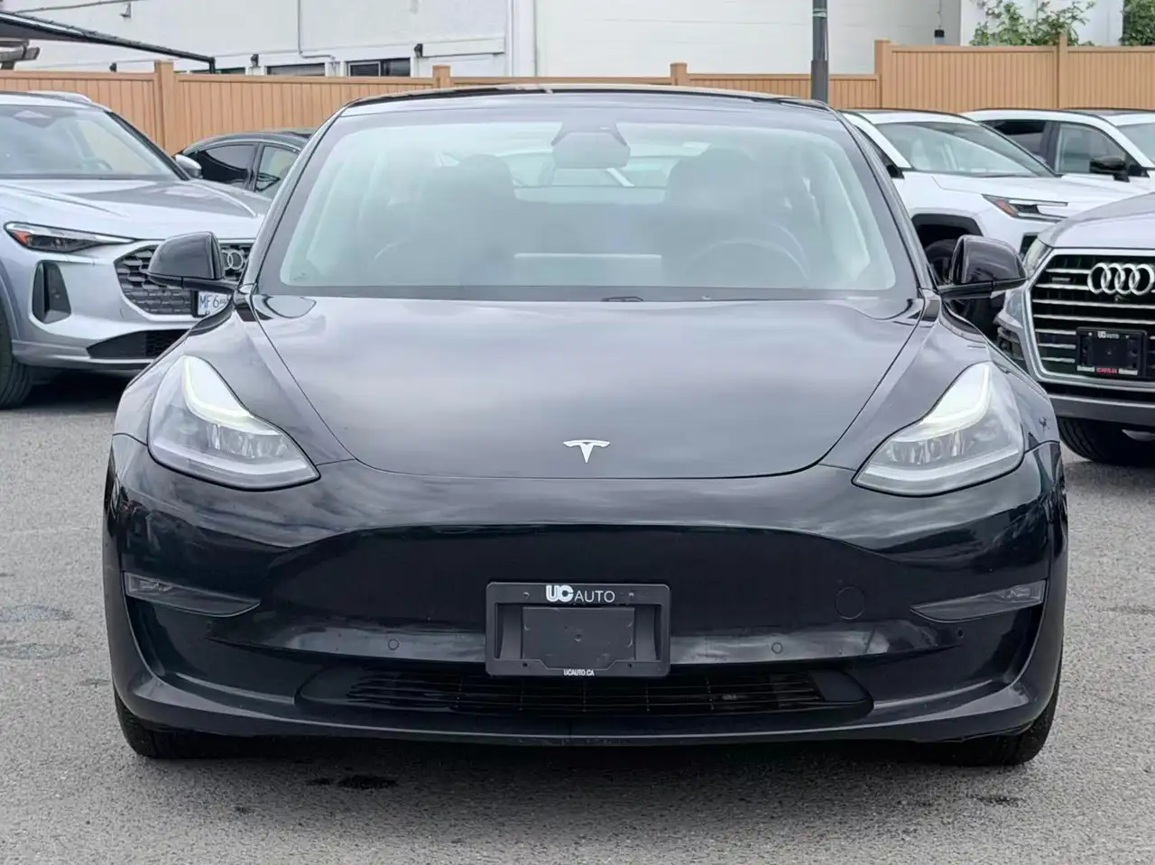 Tesla Model 3 fotografie Tesla Model 3