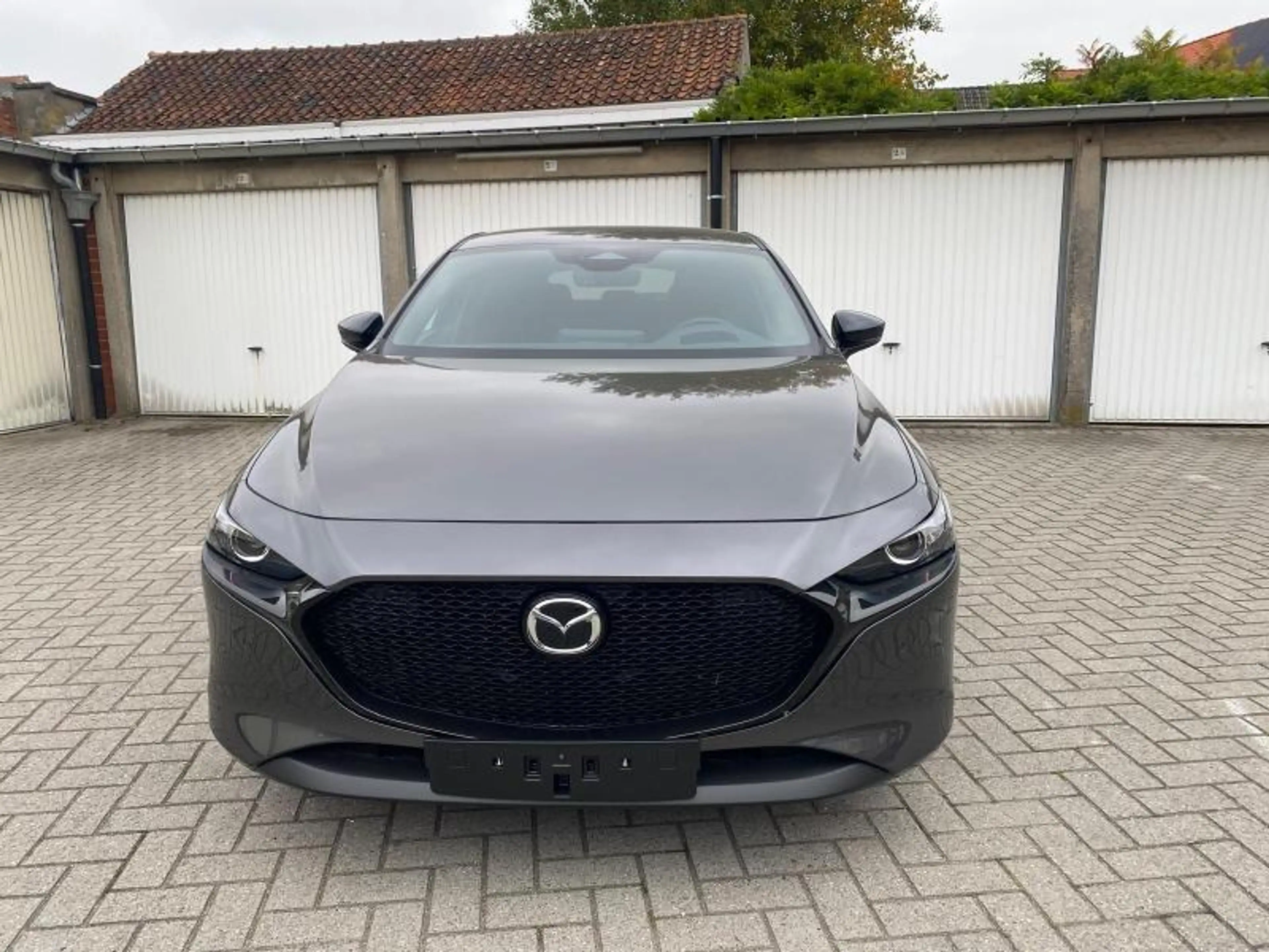 Mazda 3 e-Skyactiv — photo 2