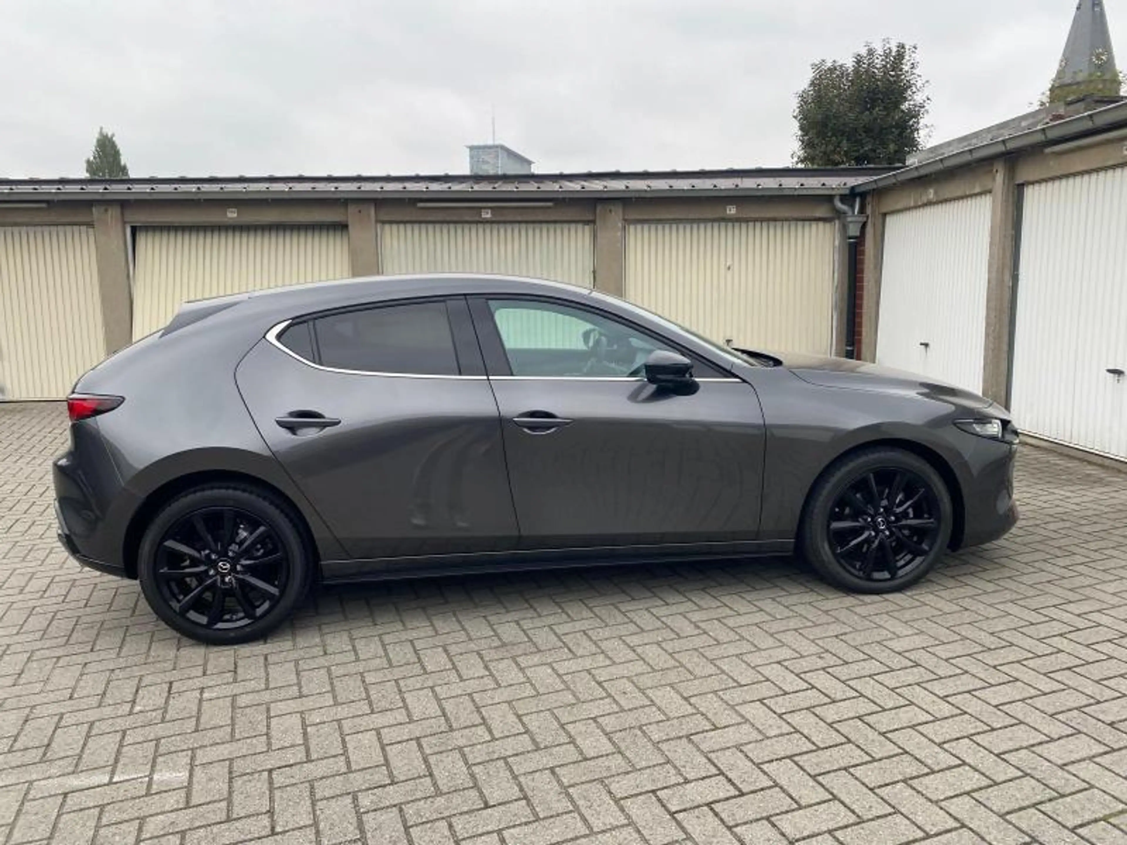 Mazda 3 e-Skyactiv — photo 5