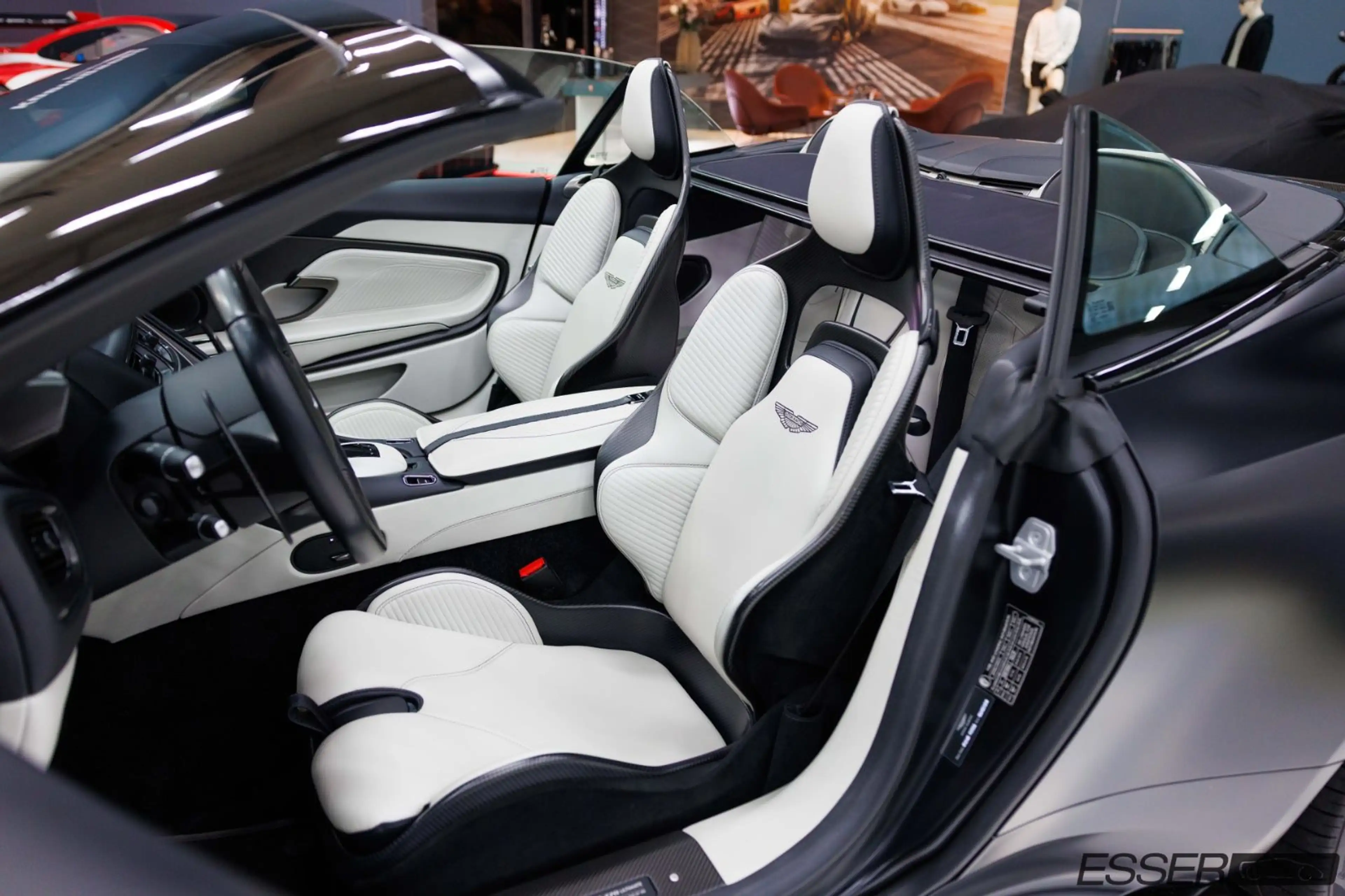 Aston Martin DBS 770 Ultimate Volante | 1/199 | 21" — photo 10