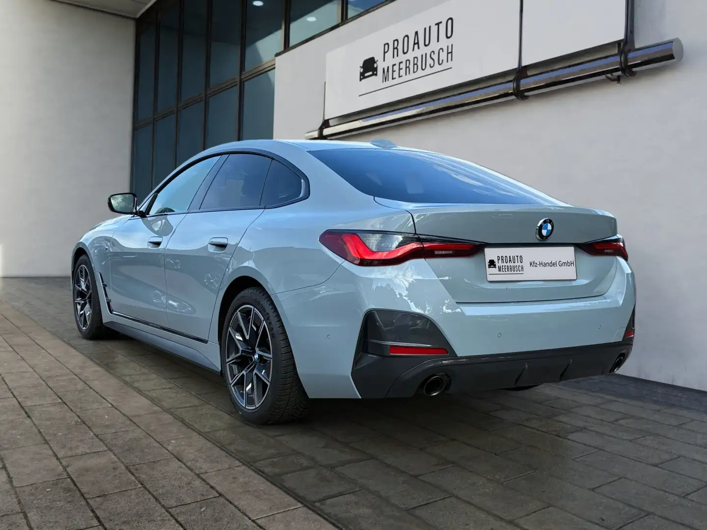 BMW 420 d Gran Coupe xDrive M Sport  AHK/STANDHZNG/ACC Gris - 2
