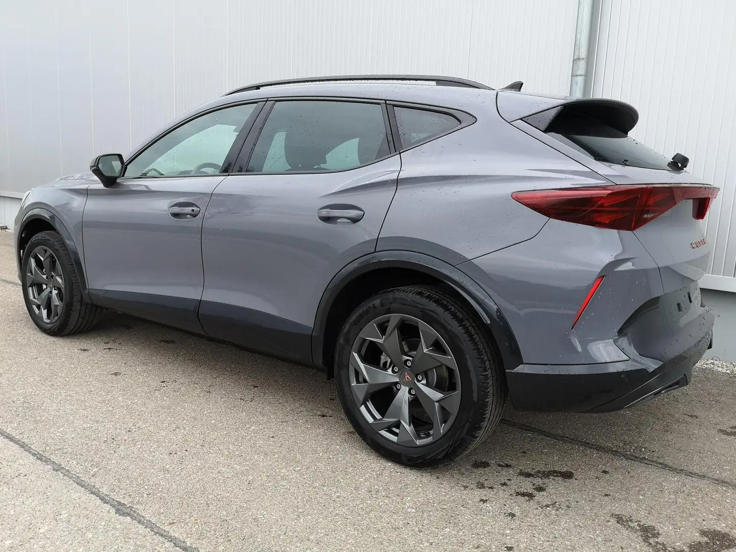 CUPRA Formentor 1.5 eTSI 110 kW DSG Edge Sound AHK ACC LED 110 ... Grau - 2