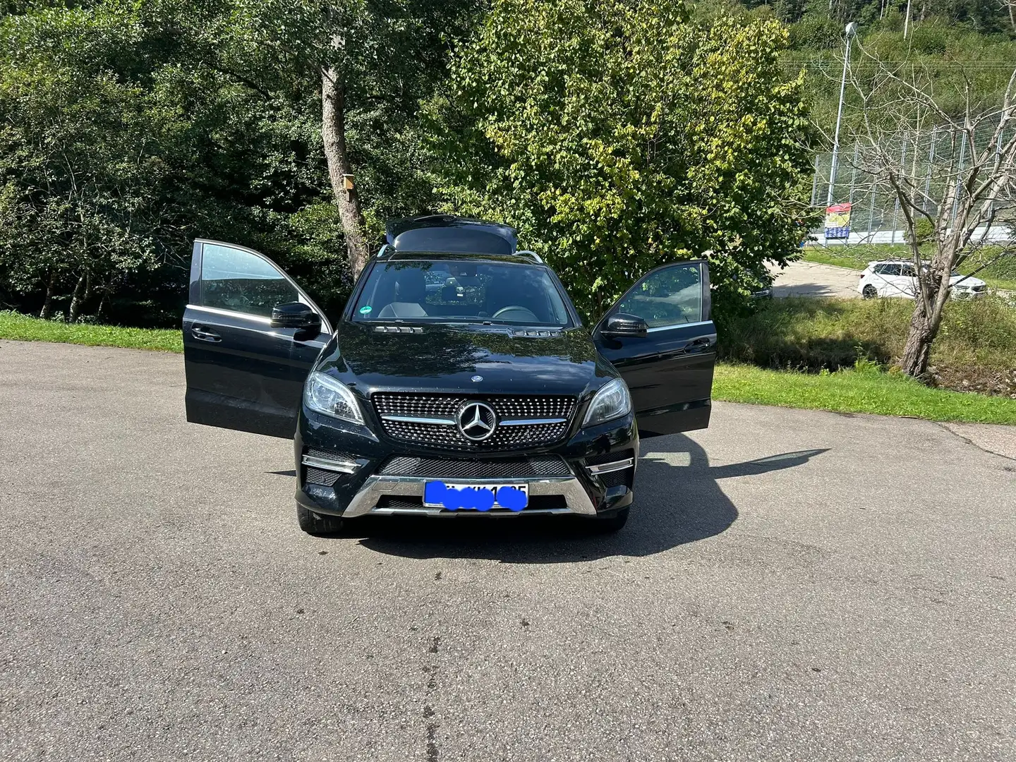 Mercedes-Benz ML 350 ML 350 CDI BlueTec (166.024) Schwarz - 1