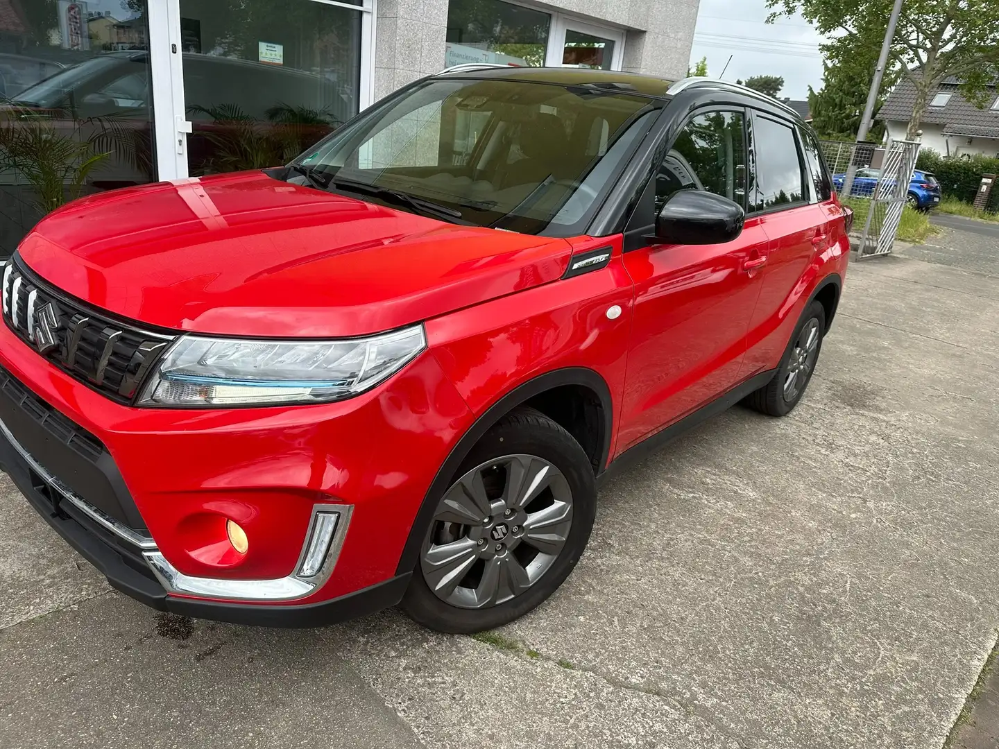 Suzuki Vitara 1.4 Boosterjet Hybrid Comfort ,Erst 18TKM , Červená - 1