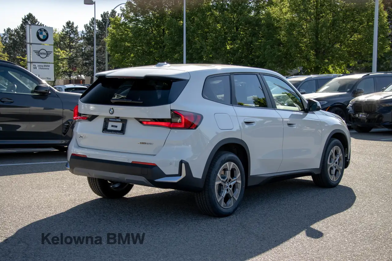 BMW X1 снимка BMW X1