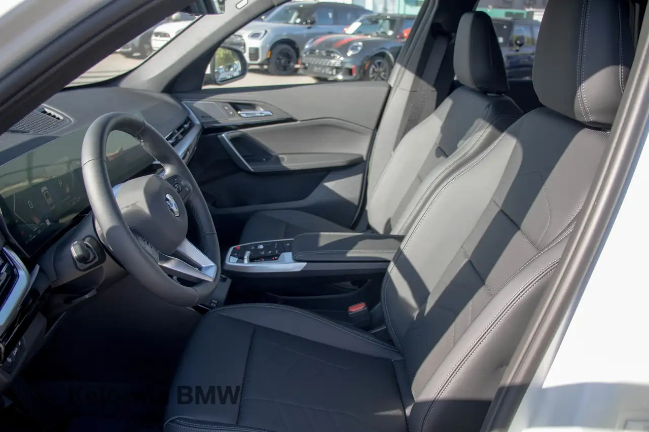 BMW X1 снимка BMW X1