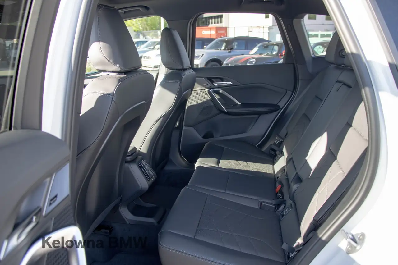 BMW X1 снимка BMW X1