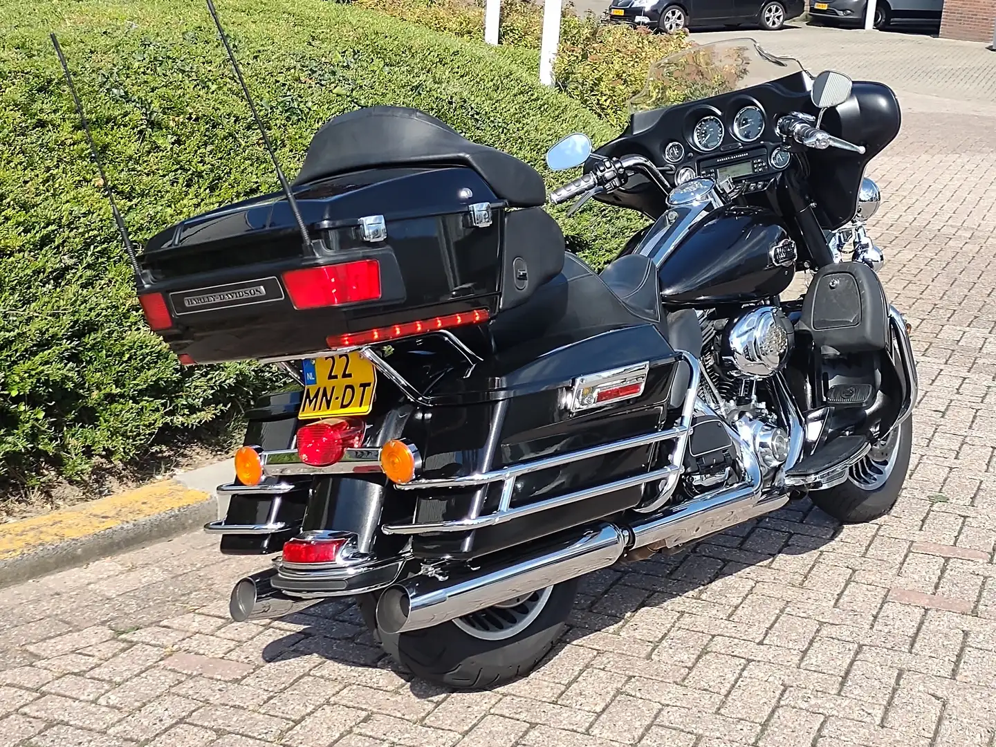 Harley-Davidson Electra Glide FLTC Negru - 2