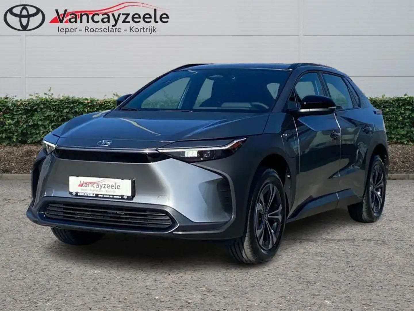 Toyota bZ4X Dynamic Gris - 1