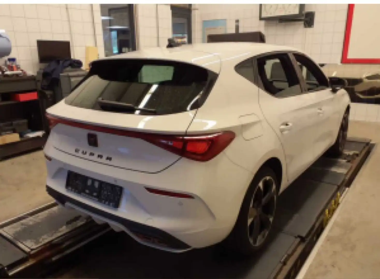 CUPRA Leon *PDC*LED*KLIMA*NAV* Weiß - 2