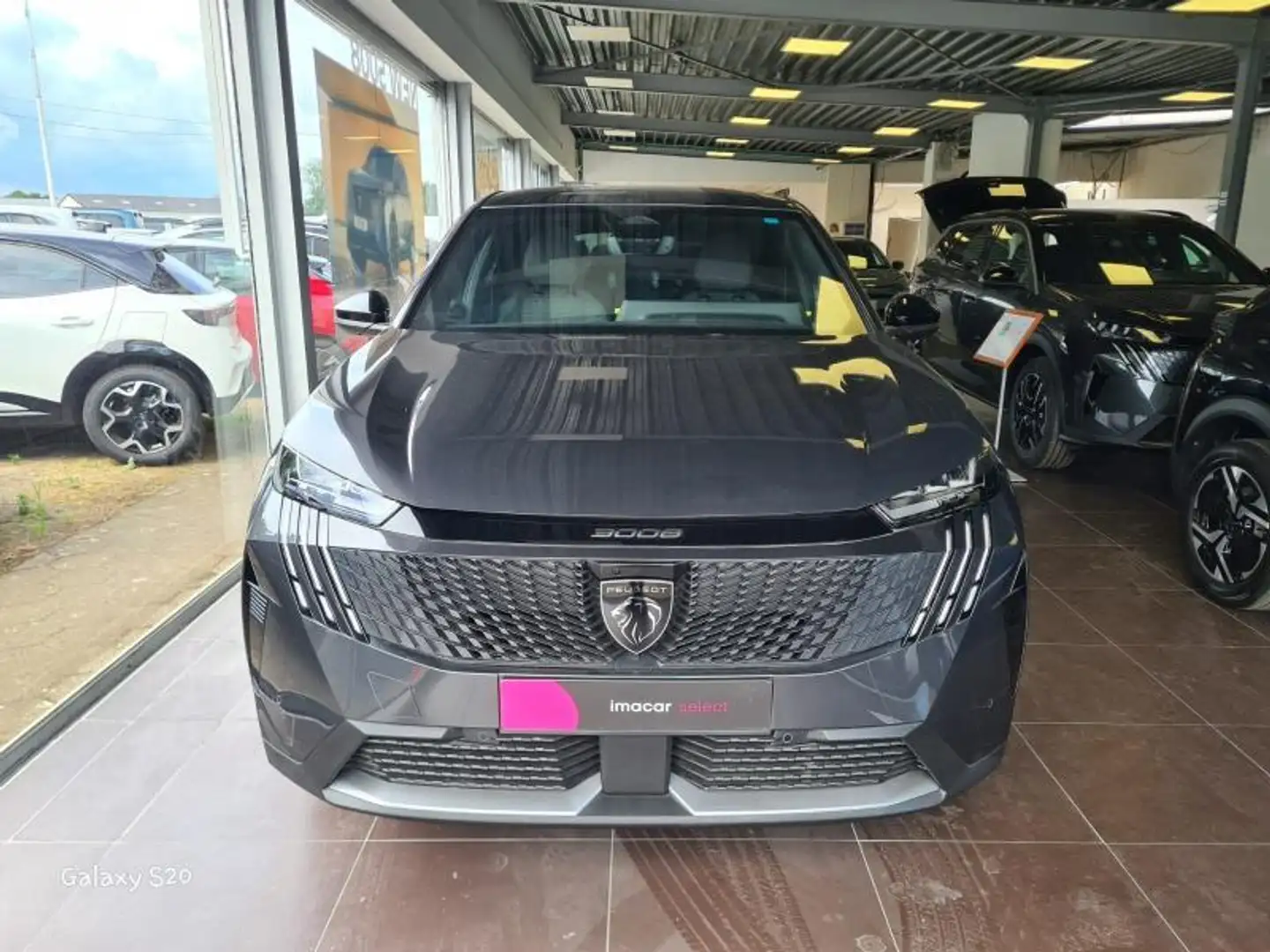 Peugeot 3008 ALLURE HYBRID 145 Grijs - 1
