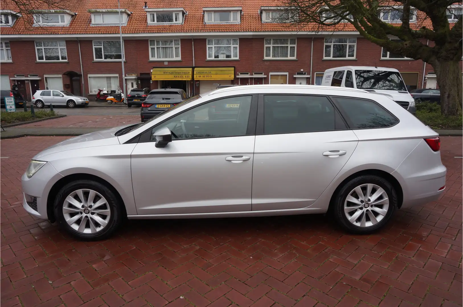 SEAT Leon ST 1.2 TSI Style First Edition AUTOMAAT..... NL AU Grijs - 2