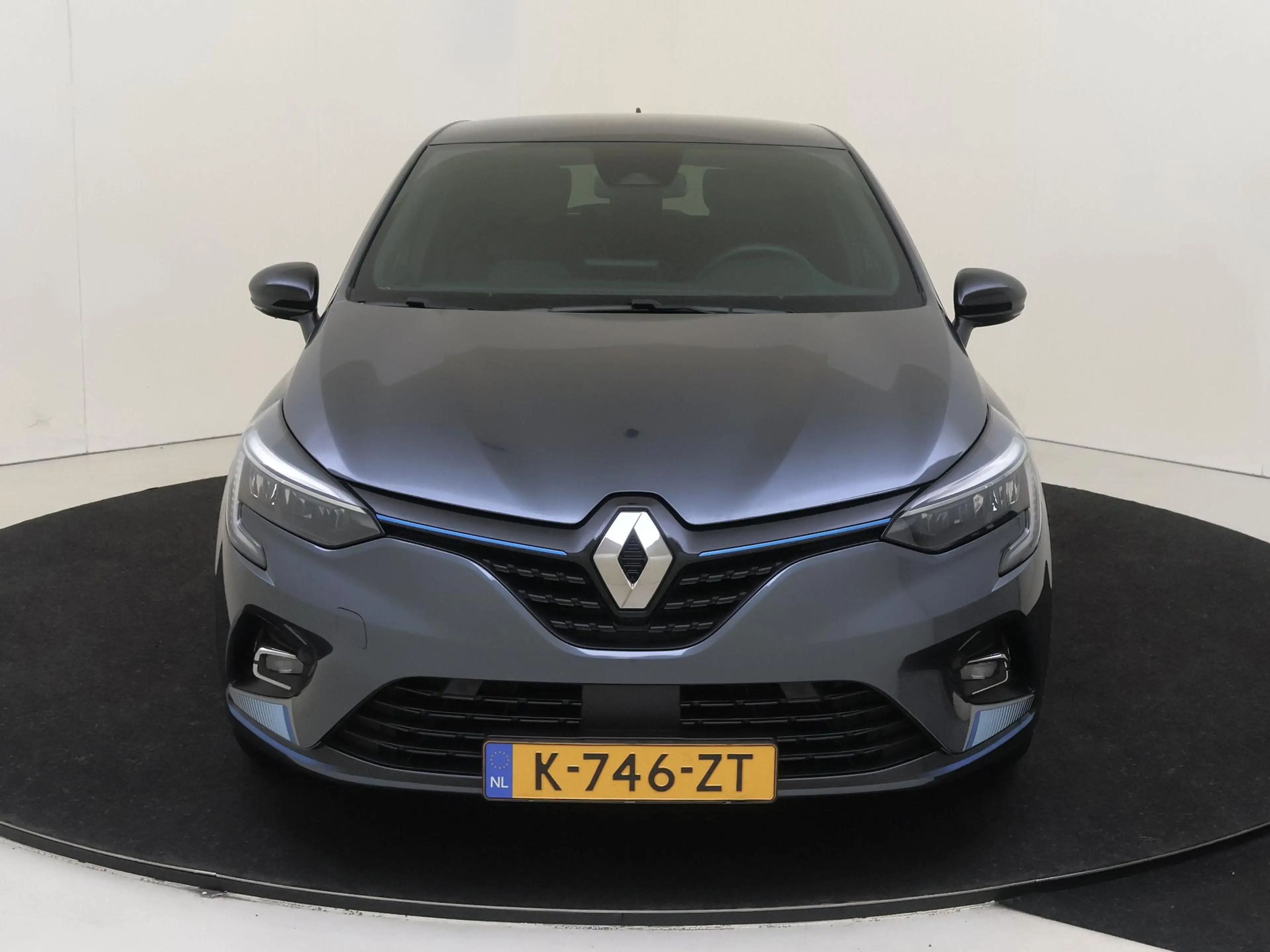 Renault Clio 1.6 E-Tech Hybrid 140 Zen — photo 6