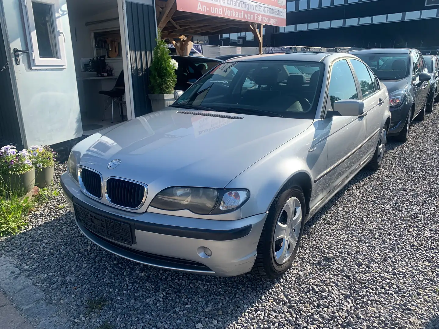 BMW 318 318i. Klima. Schiebedach. Einparkhilfe Silber - 1