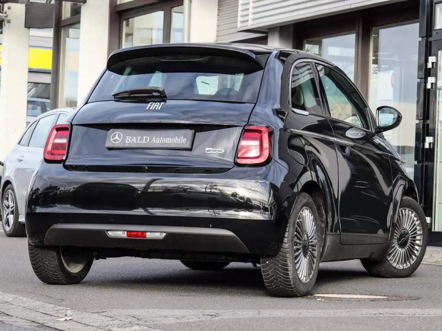 Fiat 500e 500 e Basis Navi/Fahrassist/Ambi/Tech-Paket/Keyl Noir - 2