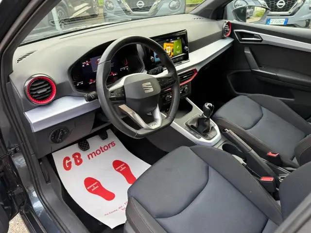 Seat Arona view 9
