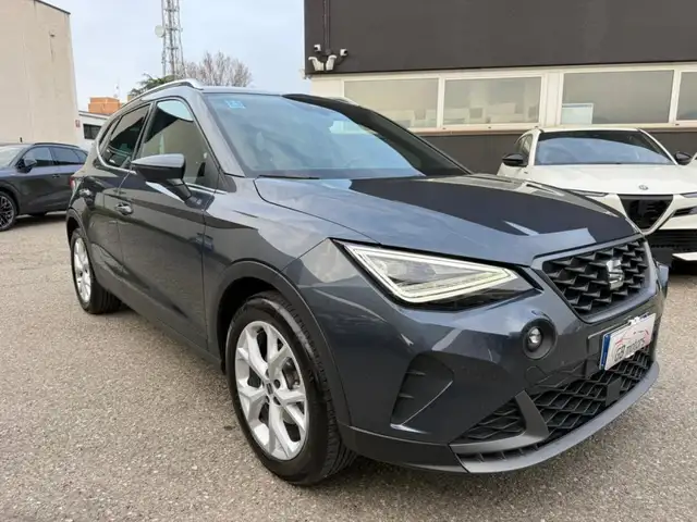 Seat Arona view 3