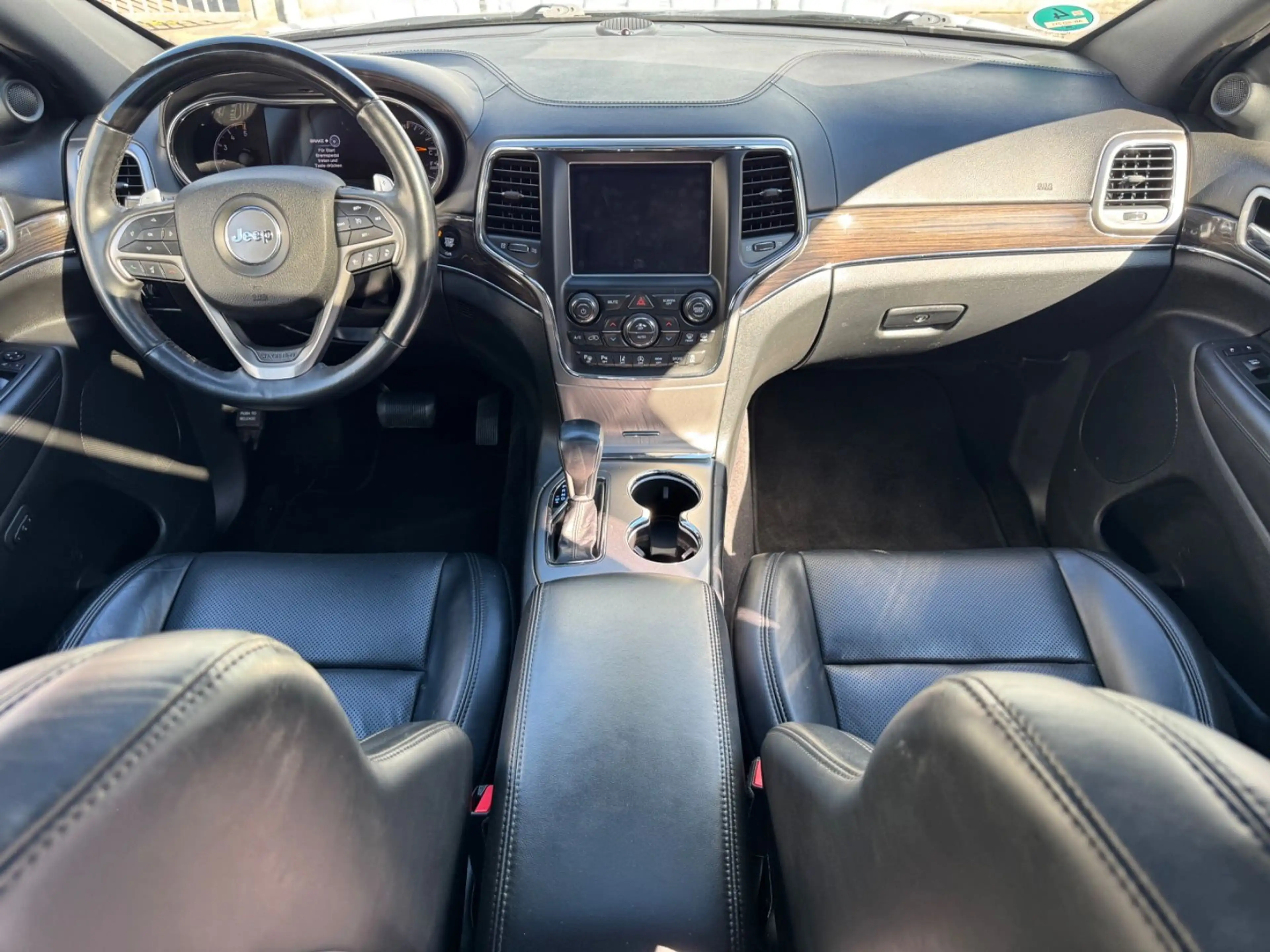 Jeep Grand Cherokee 3.0 CRD Overland Automatik Leder — photo 11