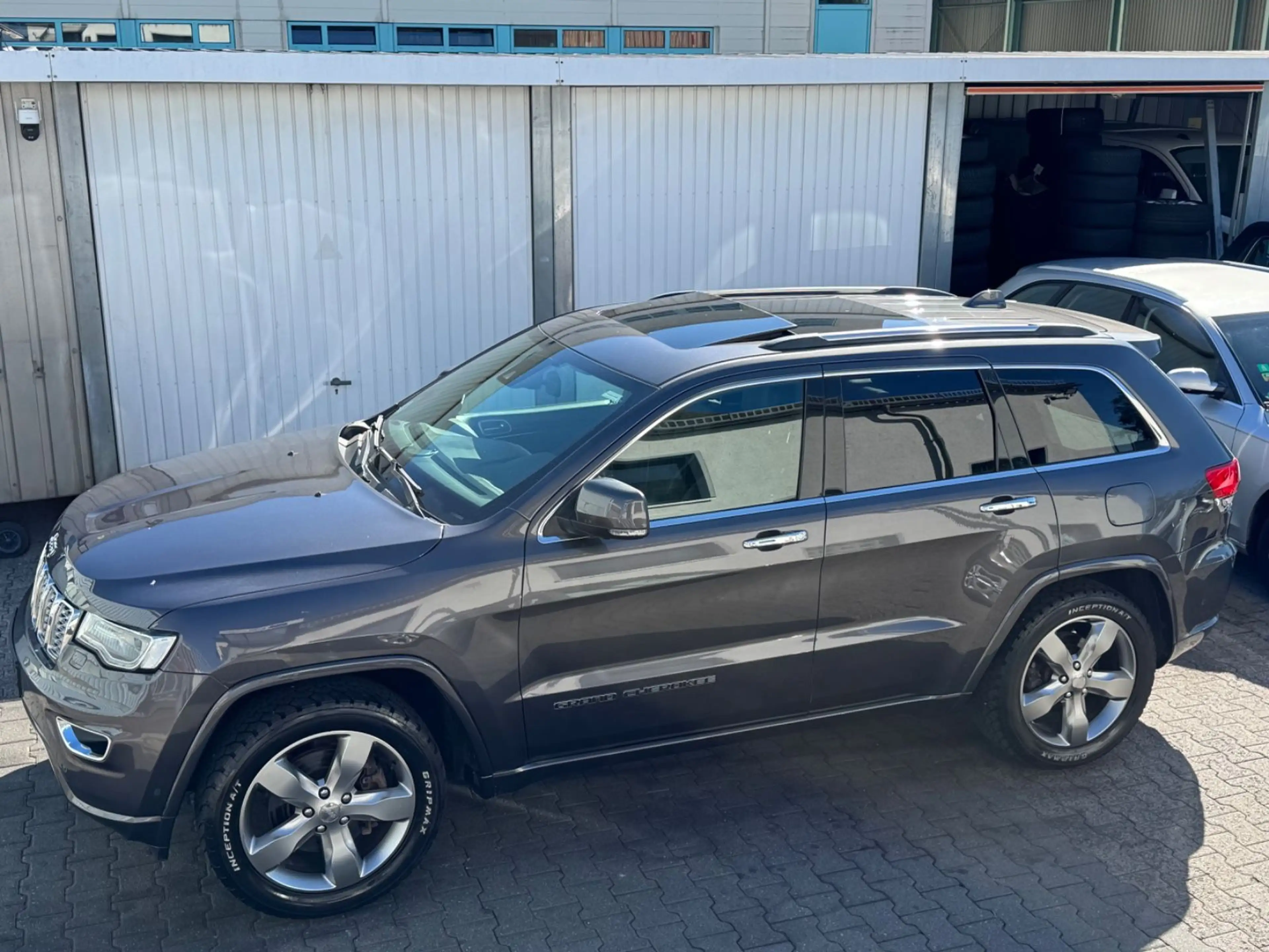 Jeep Grand Cherokee 3.0 CRD Overland Automatik Leder — photo 5