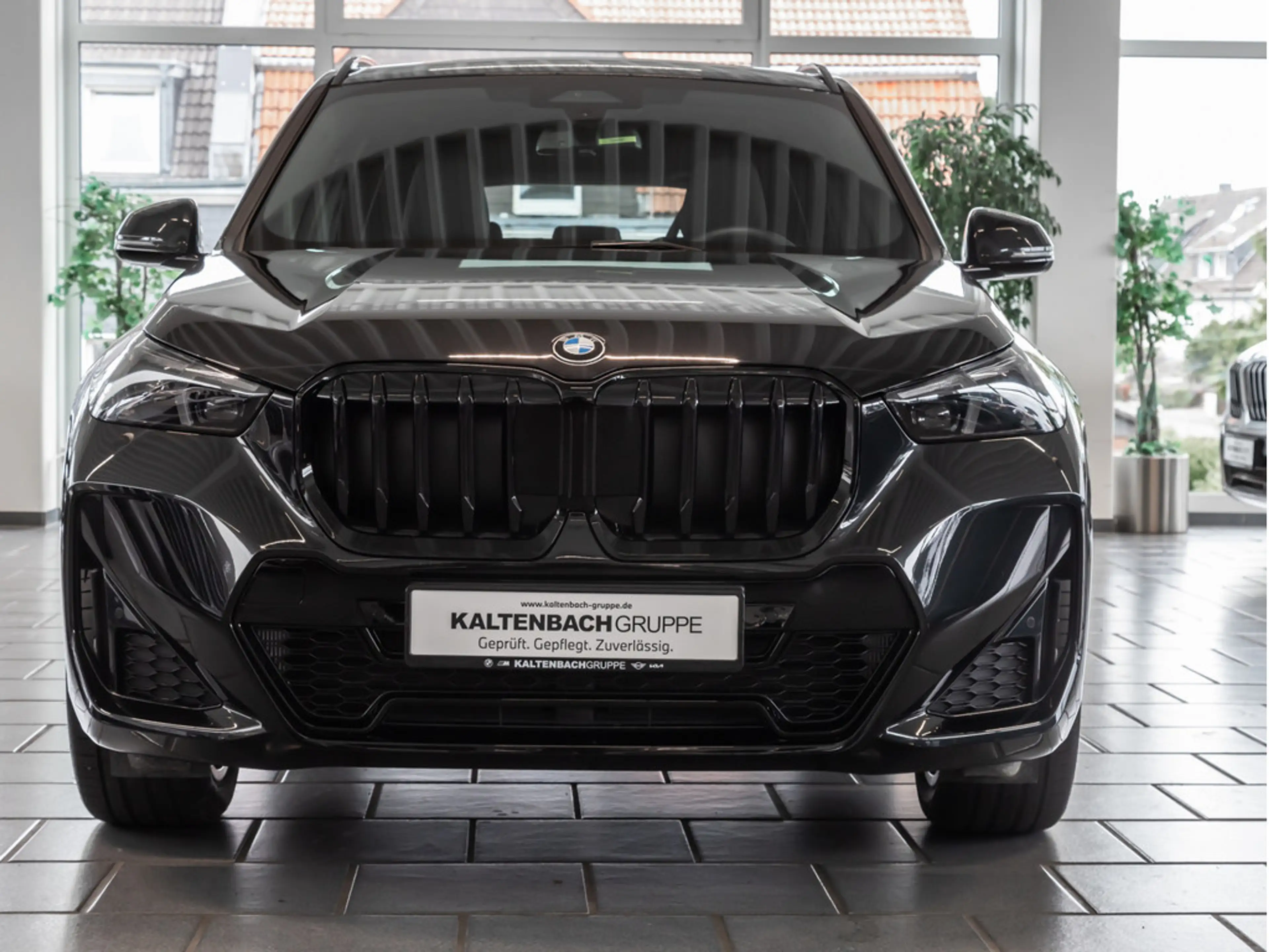BMW X1 sDrive 18i M-Sport Pro PANO LED NAVI SHZ — photo 4