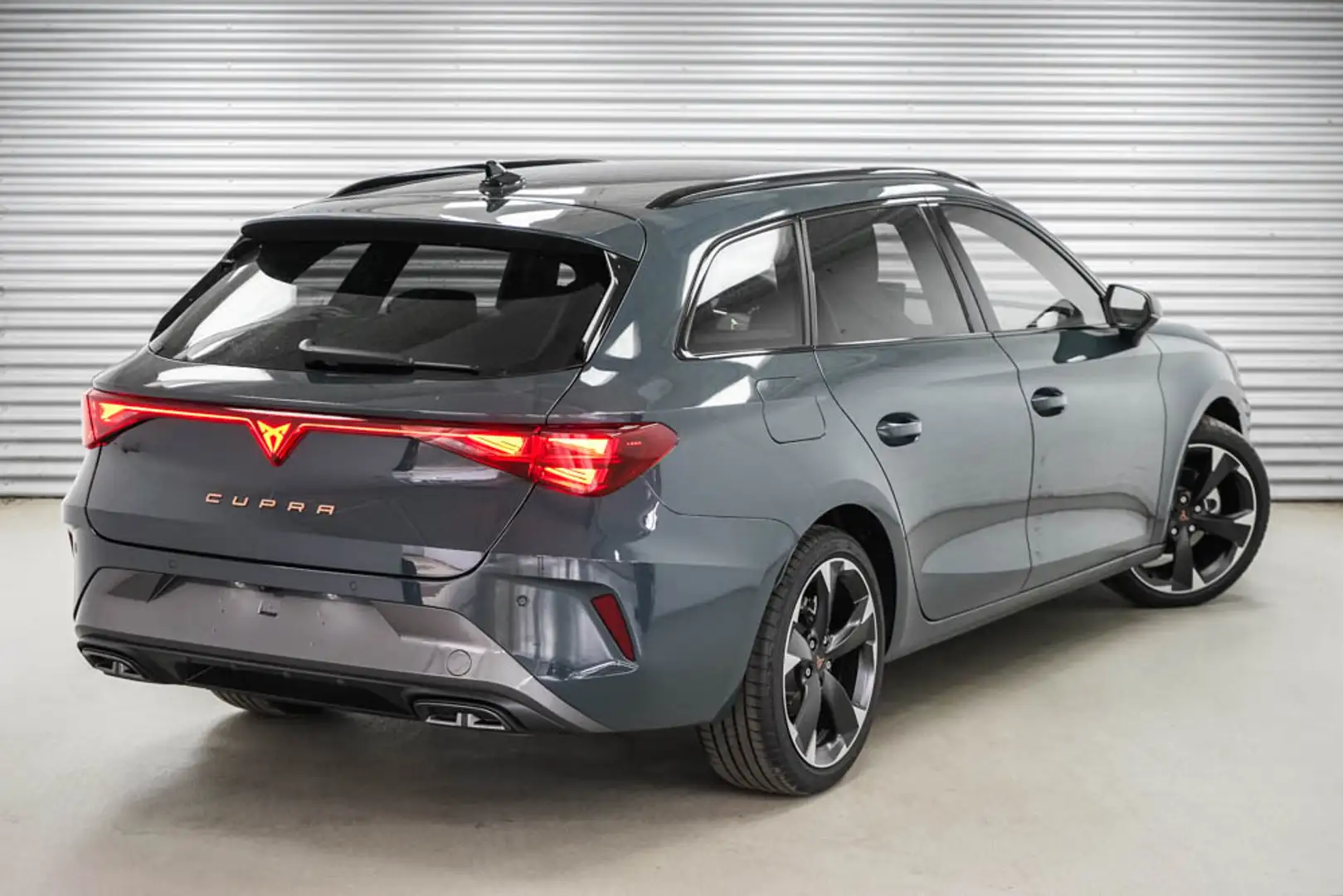 CUPRA Leon ST 1,5 eTSI DSG Cupra - LAGER Bleu - 2