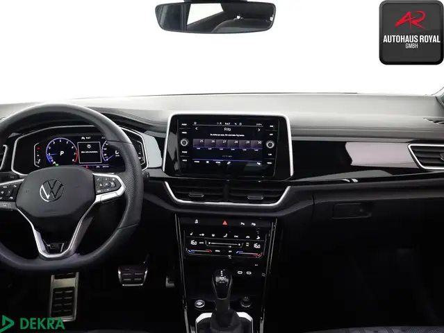 Volkswagen T-Roc view 10