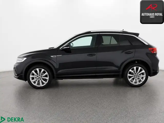 Volkswagen T-Roc view 2