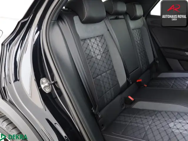 Volkswagen T-Roc view 13