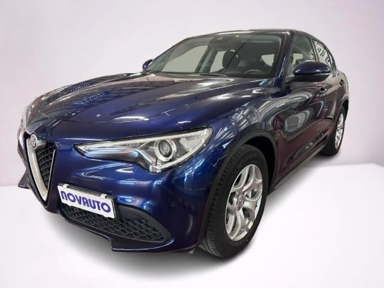 Alfa Romeo Stelvio 2.2 Turbodiesel 160 CV AT8 RWD Super — photo 1 of 6