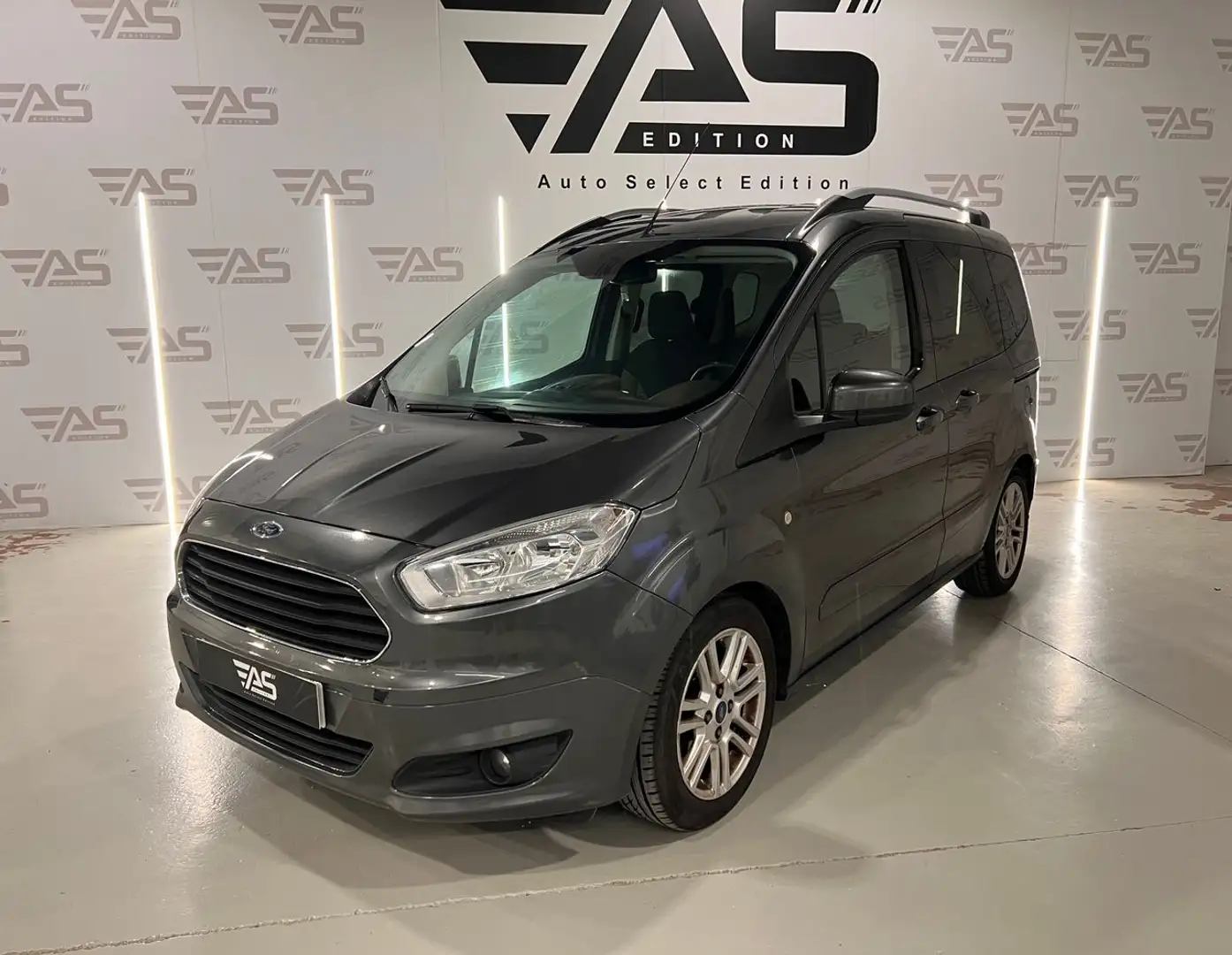 Ford Tourneo Courier 1.5TDCi Ambiente 95 Gris - 1