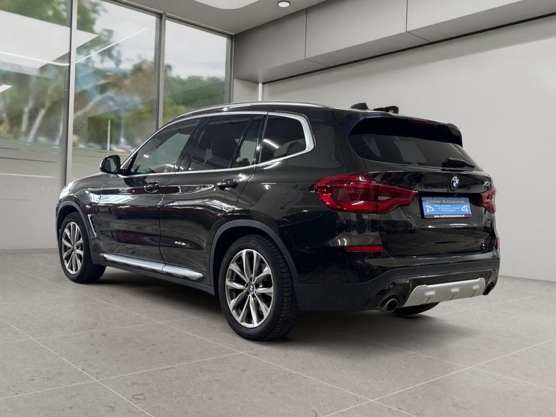 BMW X3 xDrive 30 i xLine Aut., Inspektion Neu — photo 6
