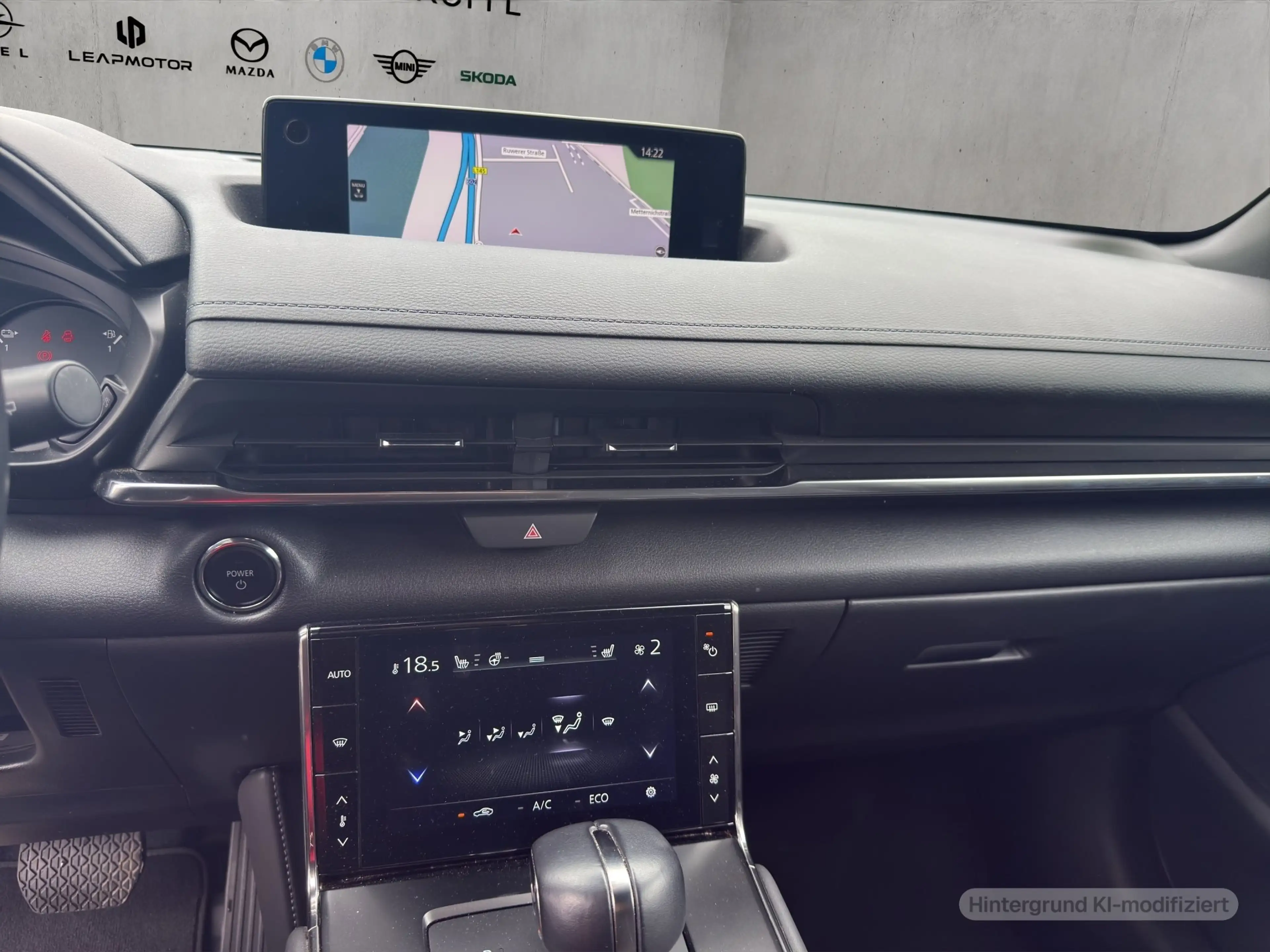 Mazda MX-30 e-SKYACTIV R-EV — photo 9