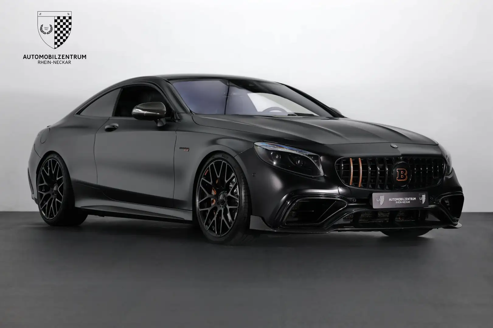Mercedes-Benz S 63 AMG S 800 BRABUS FullCarbon/Sternenhimmel/Sportabgas Černá - 2