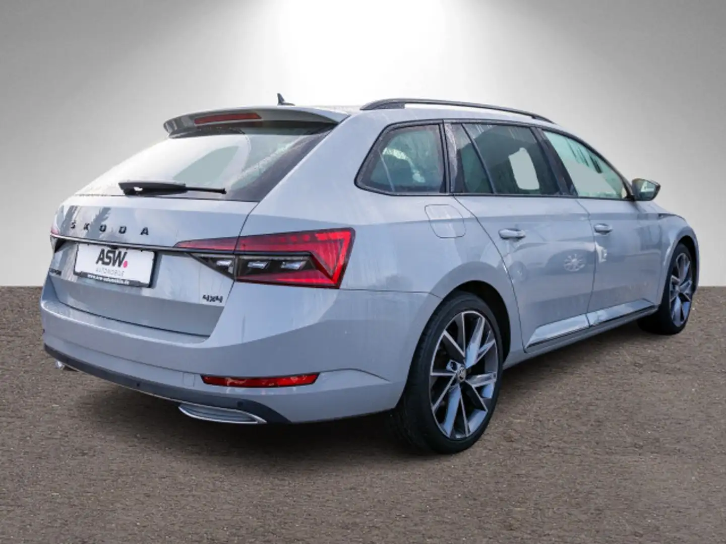 Skoda Superb Combi Sportline 4x4 2.0 TDI DSG LED AHK Gris - 2