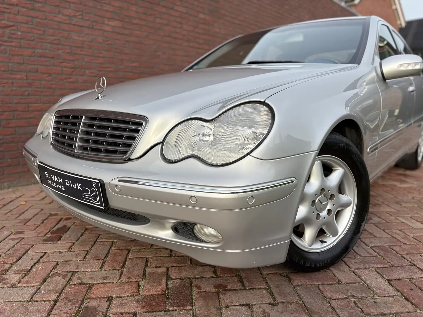 Mercedes-Benz C 180 K. Elegance Automaat 1e Eigenaar Nieuwstaat! - 2