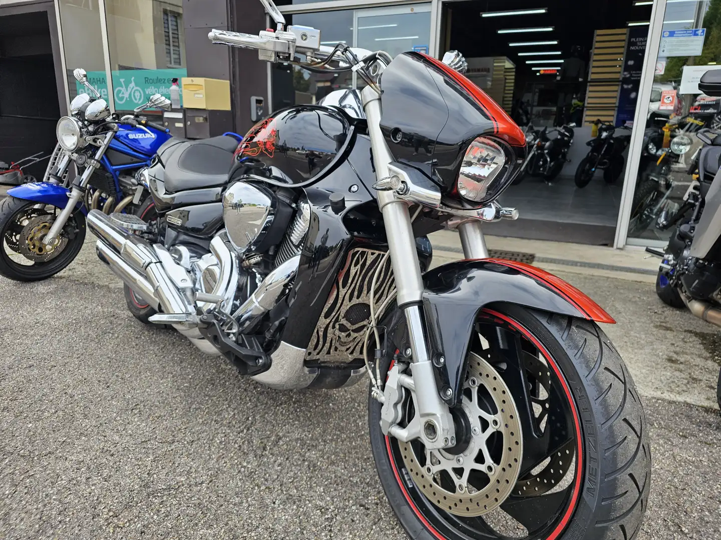 Suzuki VZR 1800 Schwarz - 2