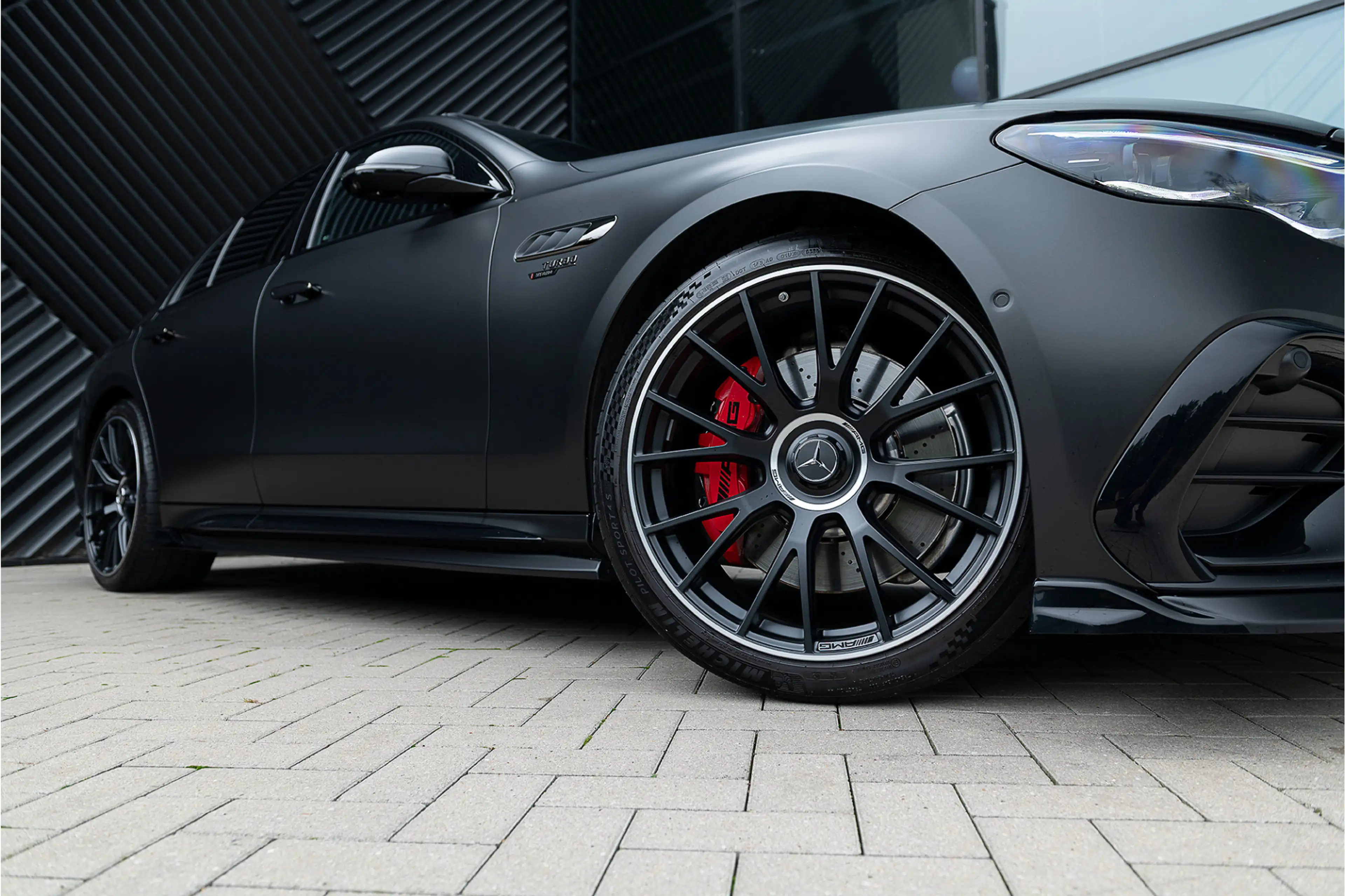 Mercedes-Benz E 53 AMG 4MATIC+ Night Distronic+ IHC+ MBUX Achterasbes. Hy — photo 11