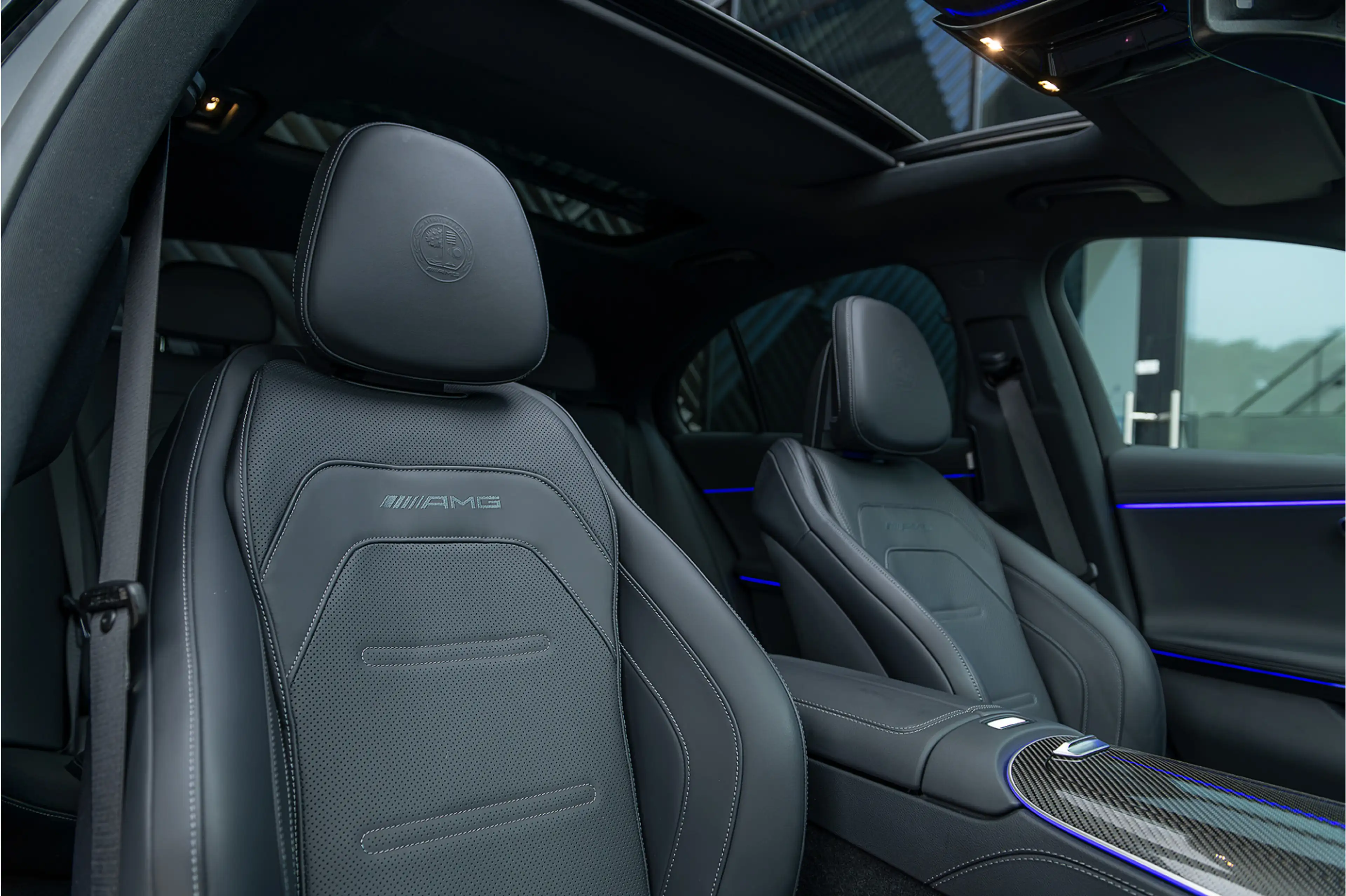 Mercedes-Benz E 53 AMG 4MATIC+ Night Distronic+ IHC+ MBUX Achterasbes. Hy — photo 5