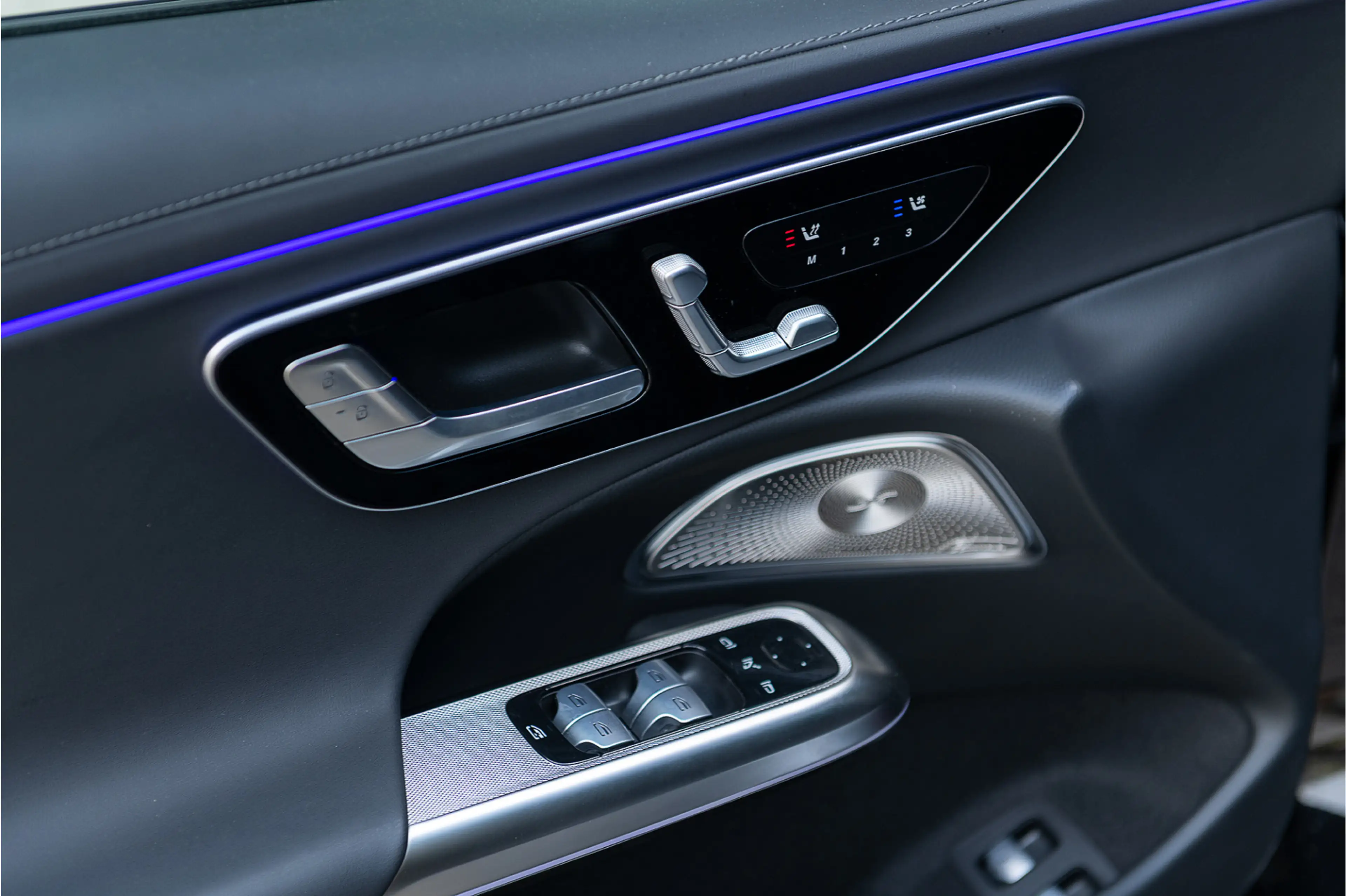 Mercedes-Benz E 53 AMG 4MATIC+ Night Distronic+ IHC+ MBUX Achterasbes. Hy — photo 47