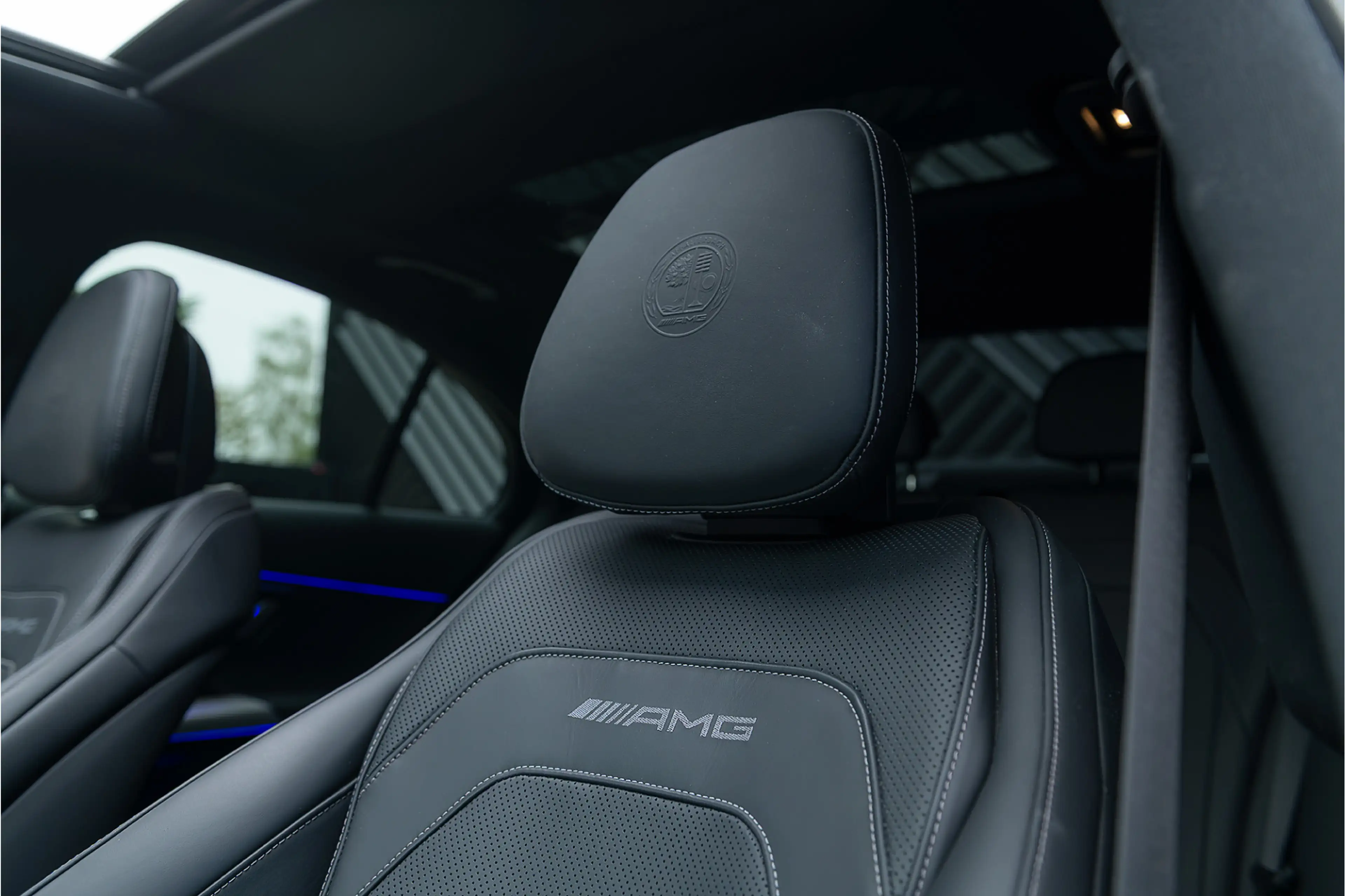 Mercedes-Benz E 53 AMG 4MATIC+ Night Distronic+ IHC+ MBUX Achterasbes. Hy — photo 31