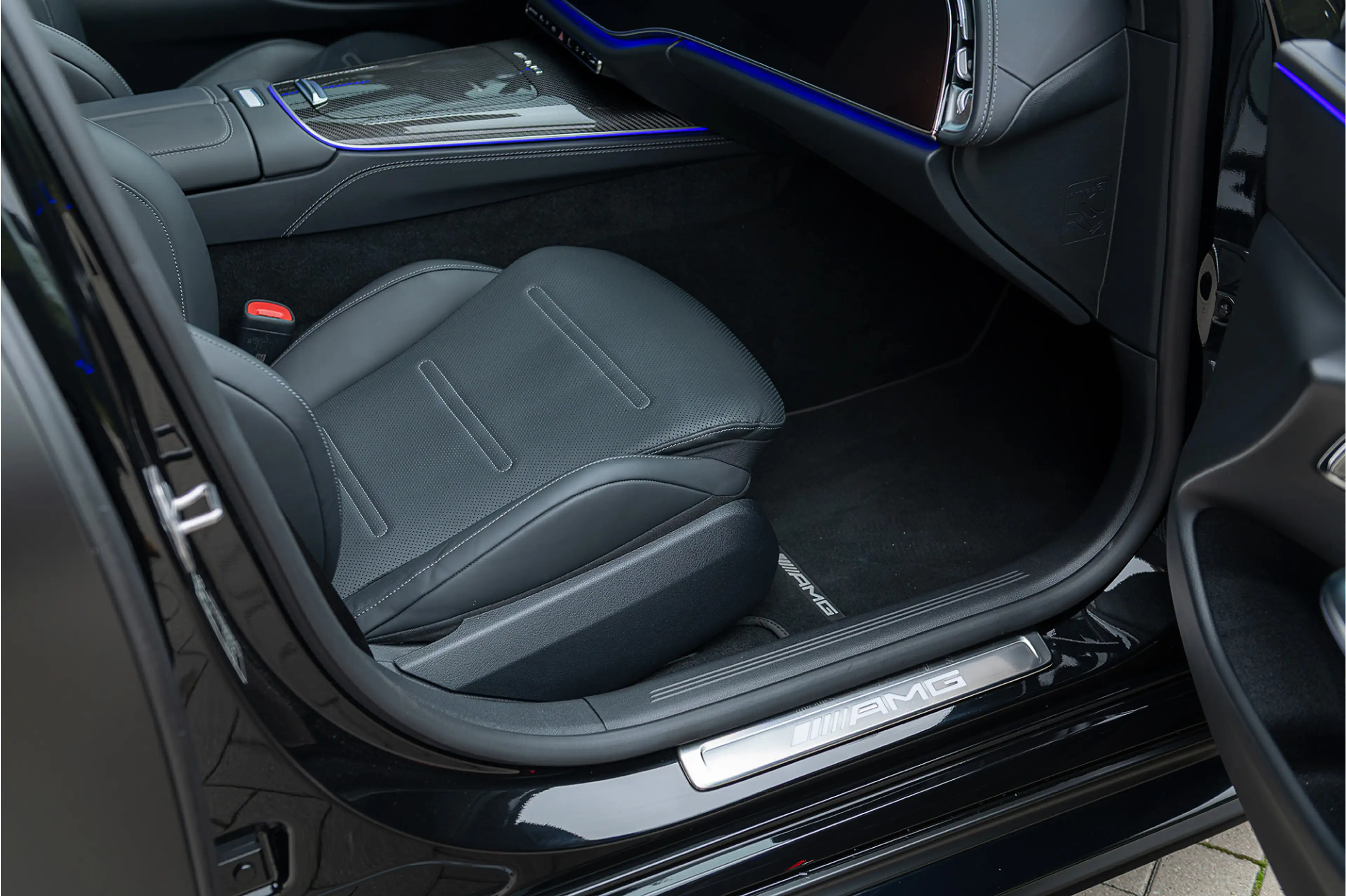 Mercedes-Benz E 53 AMG 4MATIC+ Night Distronic+ IHC+ MBUX Achterasbes. Hy — photo 29