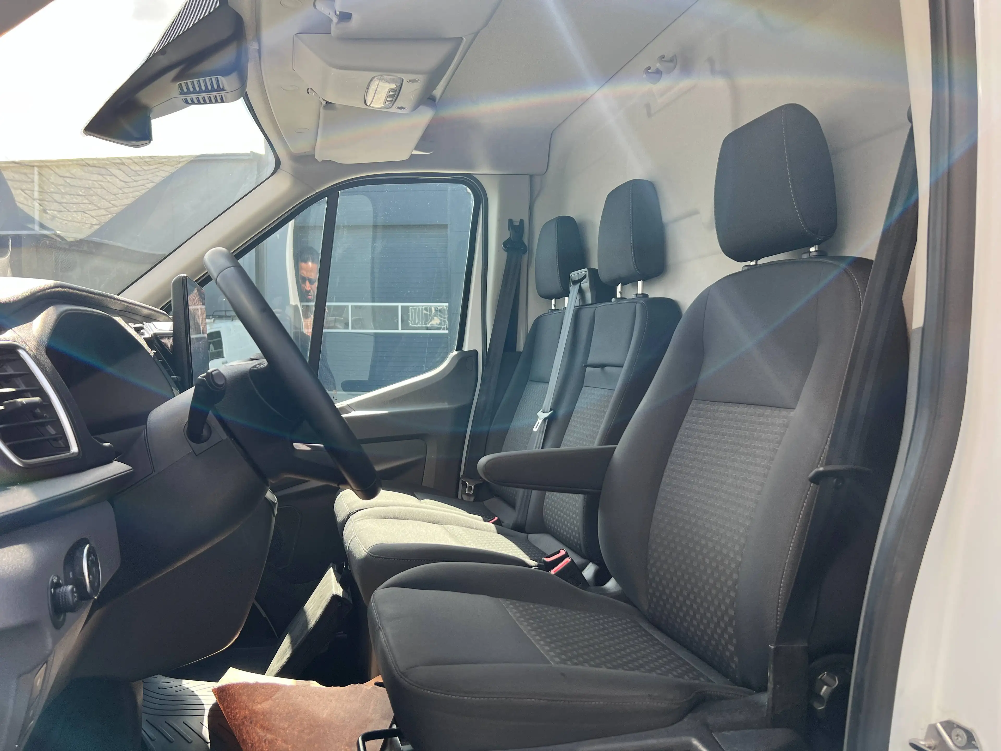 Ford E-Transit 350 L3H3 Trend 68kWh — photo 12