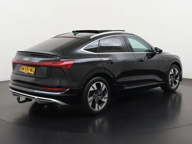 Audi E-Tron view 4