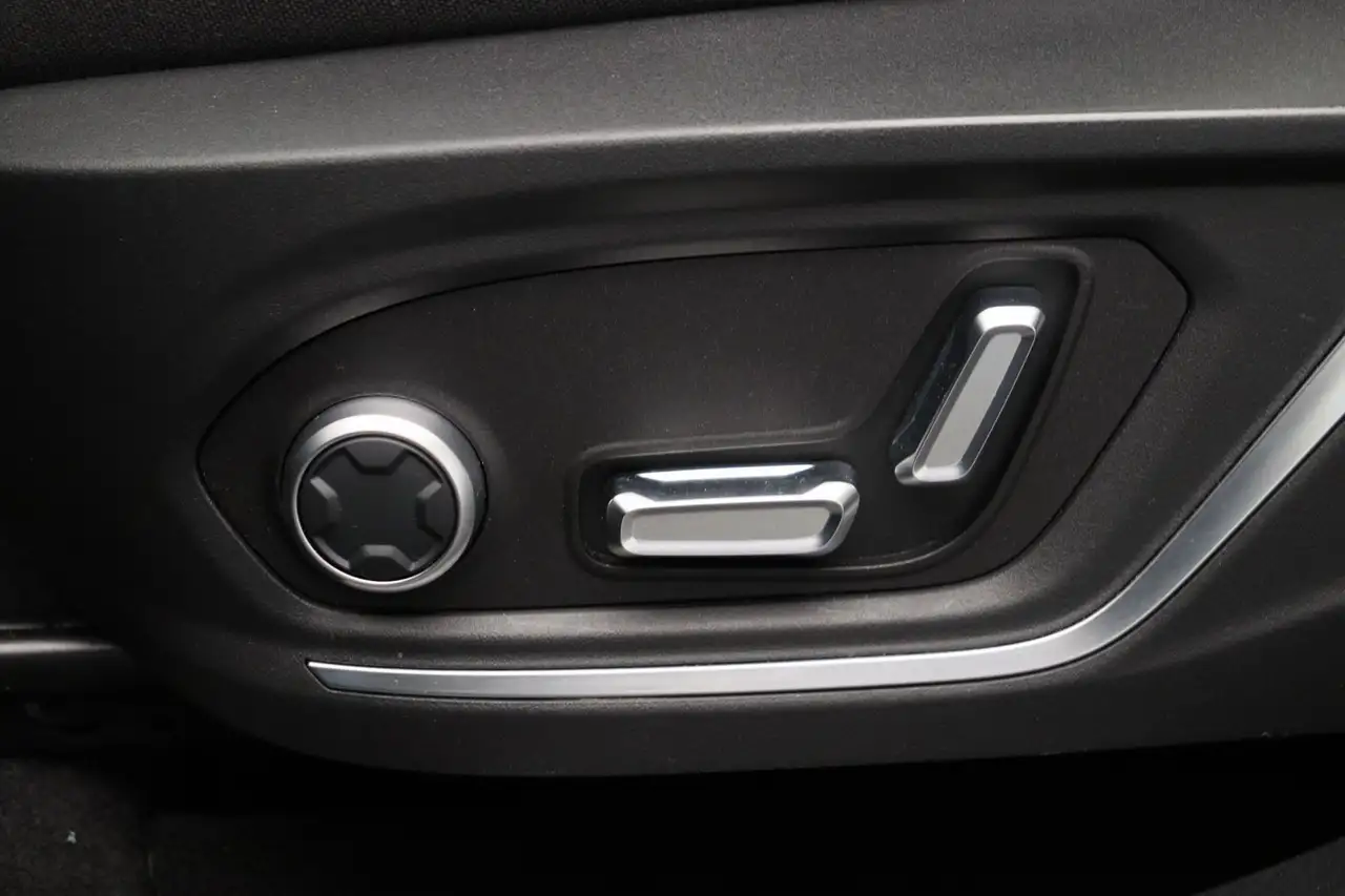 Lynk & Co 01 1.5 261PK Plug-in Hybrid *Zwarte Hemel* 360° Camer, миниатюра 24