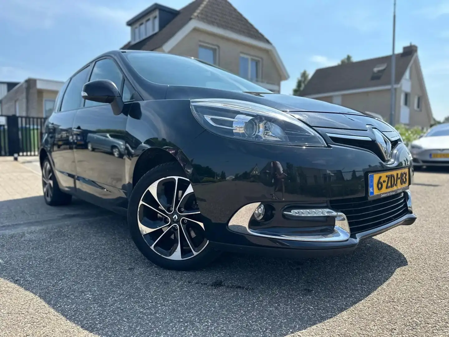 Renault Scenic 1.5 dCi Bose Zwart - 1