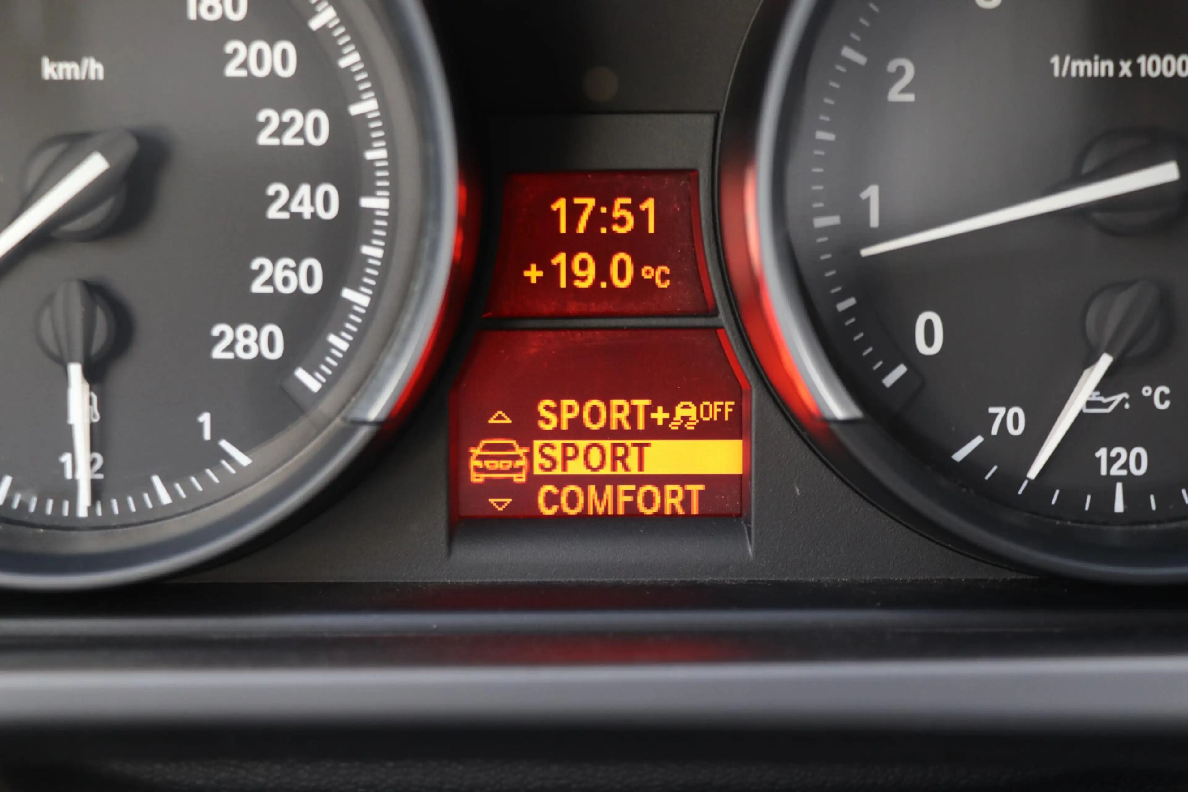 BMW Z4 Roadster sDrive18i |Sportstoelen |Navi PRO |Stoelv — photo 48