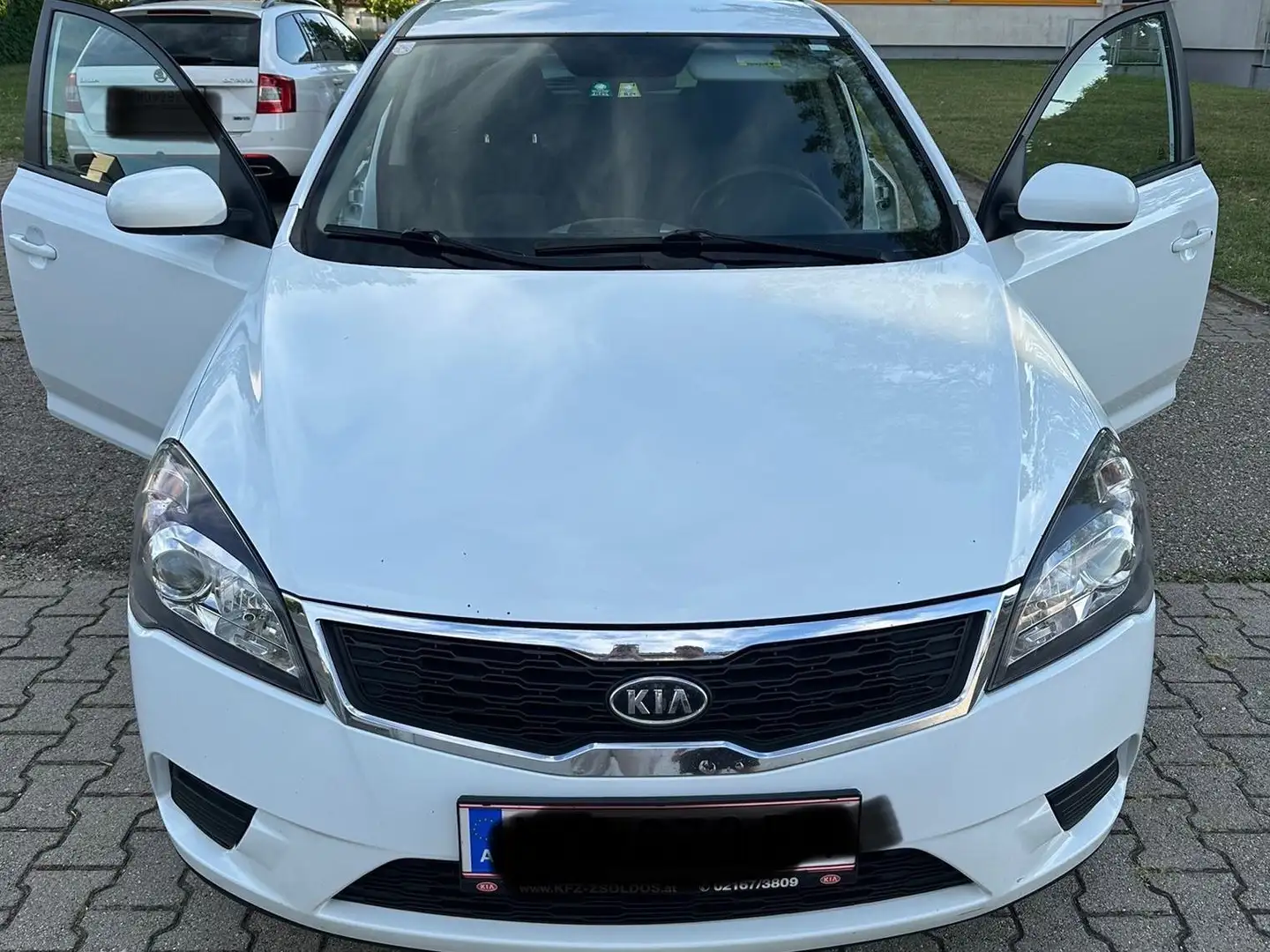 Kia Ceed / cee'd cee'd 1,6 CRDi Cool ECO DPF ISG Cool ECO Weiß - 1