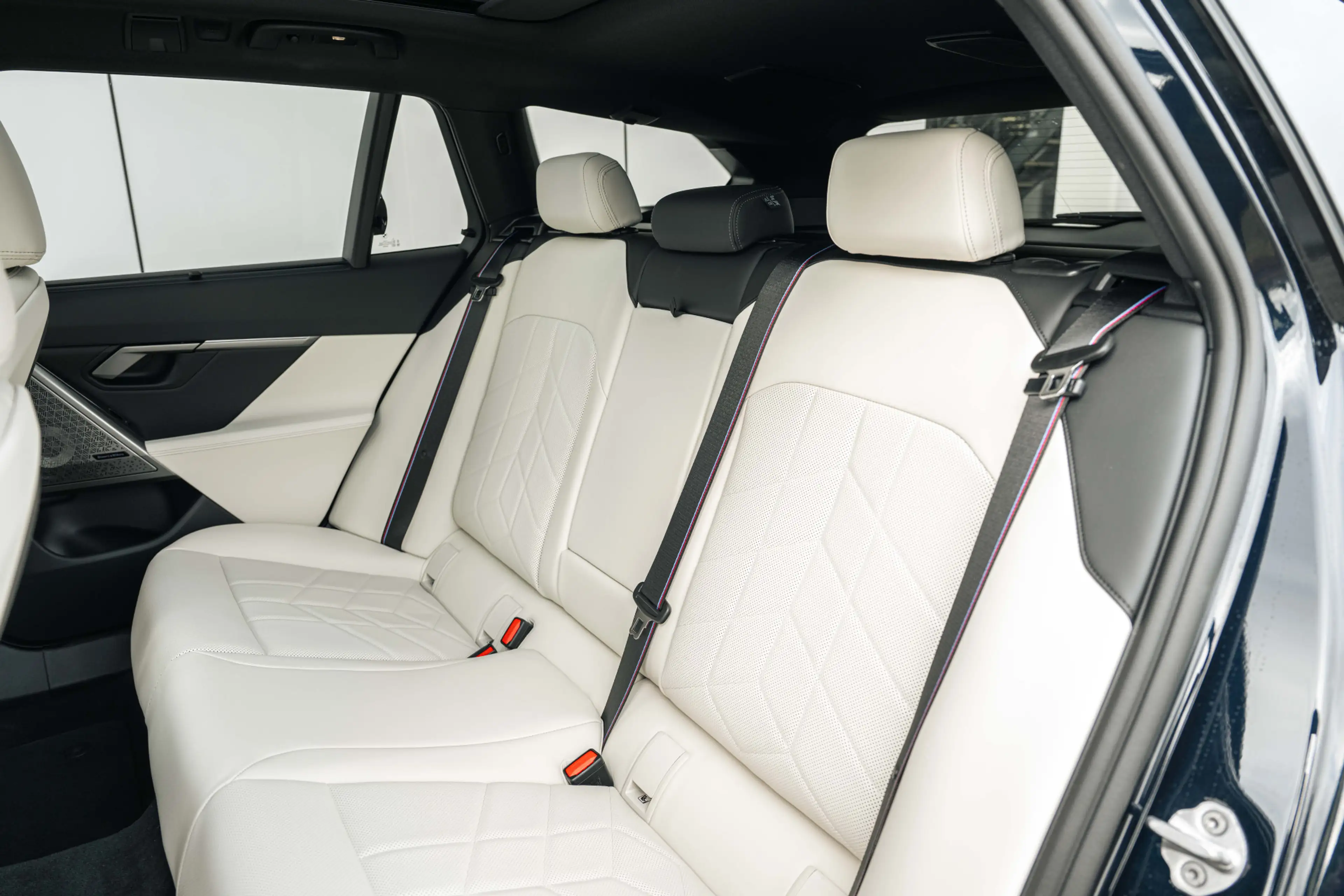 BMW 550 5 Serie Touring 550e xDrive M Sport Automaat / Tre — photo 6